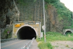 トンネル
